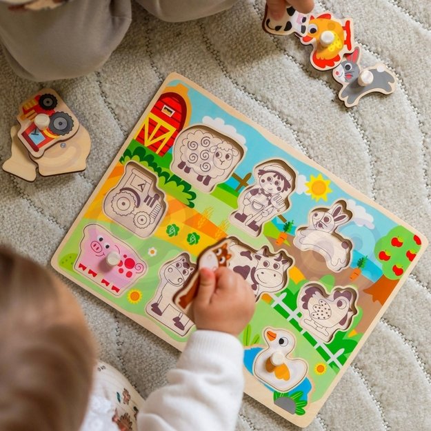 Medinė Montessori fermos dėlionė WOOPIE GREEN 1