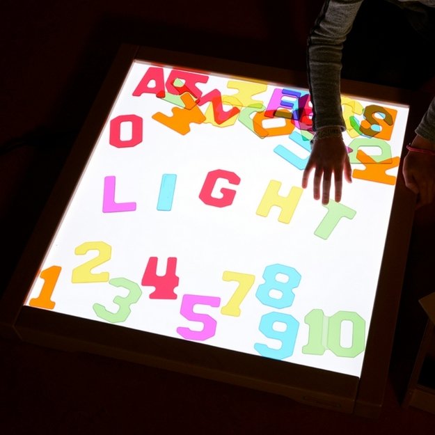 LED sensorinė lenta su Montessori mozaikos kaladėlės 140 el. MASTERKIDZ