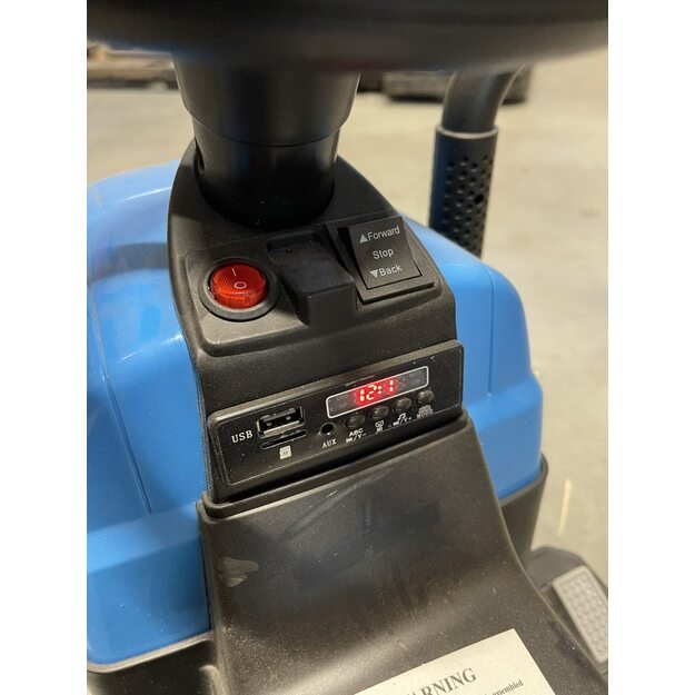 Ekspozicinė prekė Elektromobilis vaikams Traktorius BBH-023, mėlynas