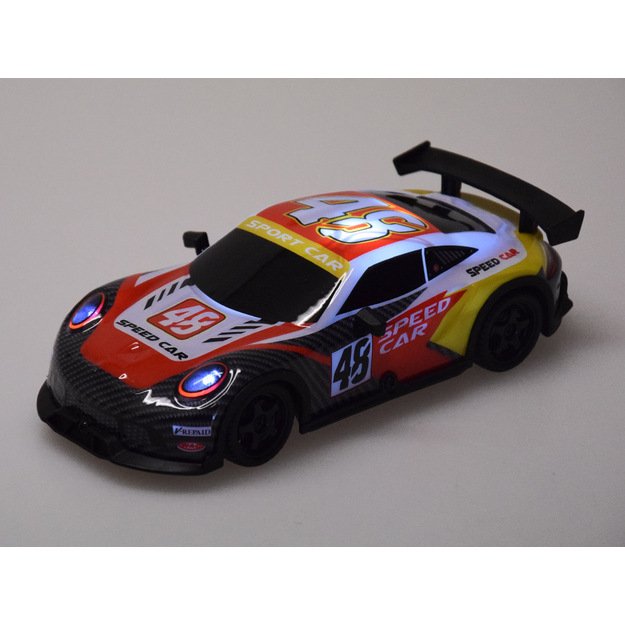 Nuotoliniu būdu valdomas sportinis „Drift Super Race“ automobilis, raudonas