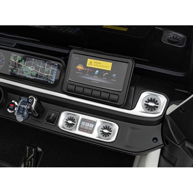 Dvivietis elektrinis visureigis vaikams Mercedes Benz G63 AMG XXL, baltas