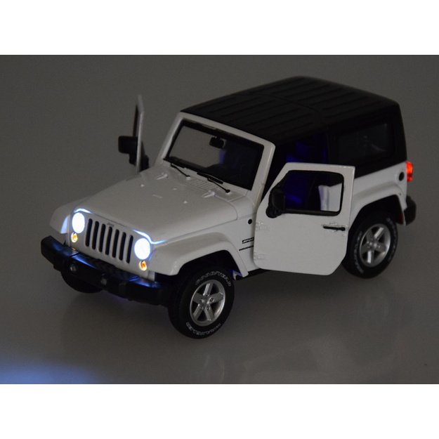 Žaislinis metalinis visureigis Jeep Wrangler 1:32, baltas