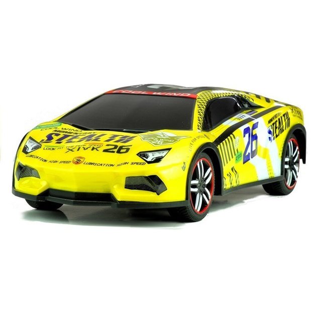 Nuotoliniu būdu valdomas sportinis automobilis, geltonas