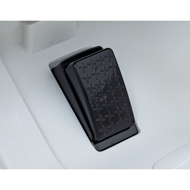 Vienvietis elektromobilis BMW I4, baltas