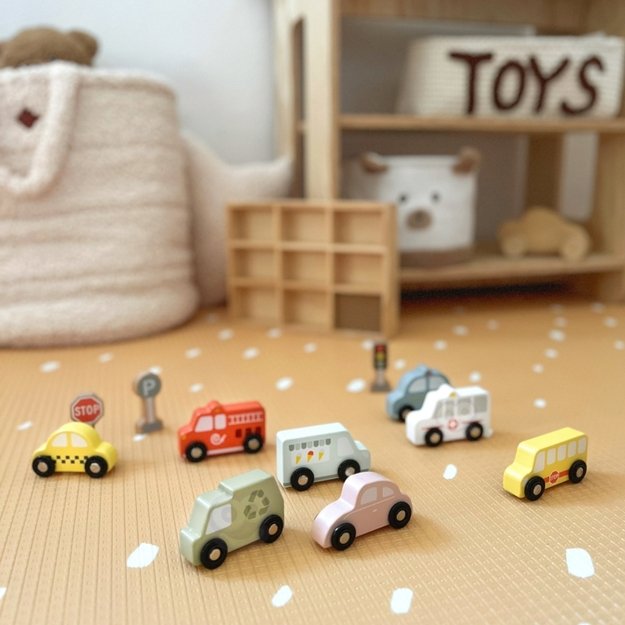 Medinių transporto priemonių ir kelio ženklų rinkinys dėžutėje, TOOKY TOY