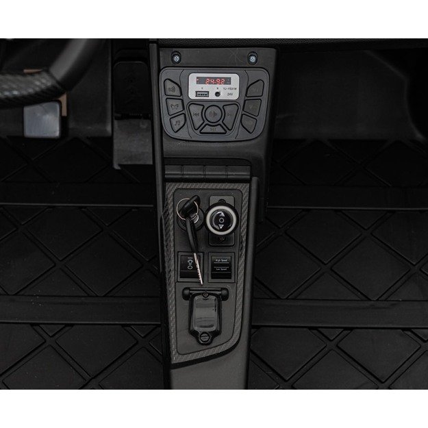 Dvivietis elektromobilis vaikams Audi Spyder R8 LIFT STRONG, baltas