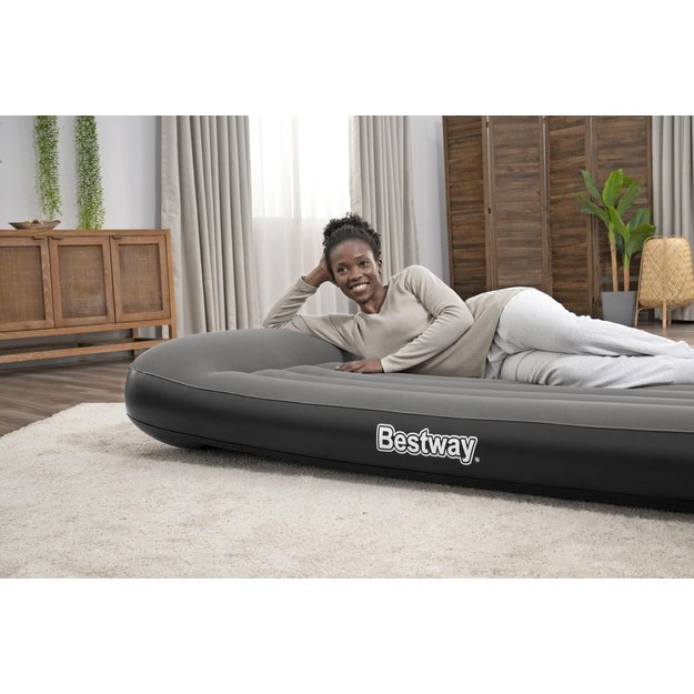 Pripučiamas dvivietis čiužinys su įmontuota pompa 150x203x30cm, Bestway 671BS
