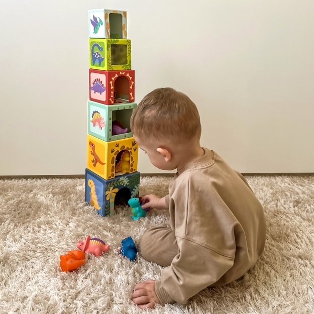 Medinės edukacinės kaladėlės vaikams + 6 žaislinės figūros Tooky Toy