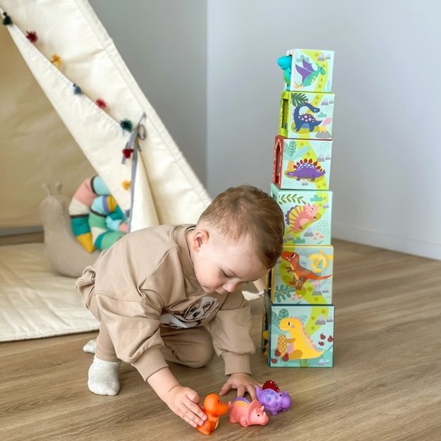 Medinės edukacinės kaladėlės vaikams + 6 žaislinės figūros Tooky Toy