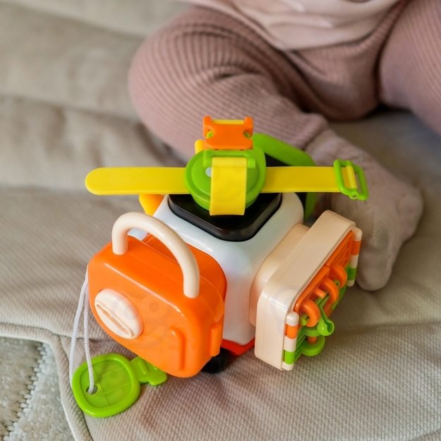 Montessori manipuliacinis automobilis katinas, oranžinis, Woopie Baby