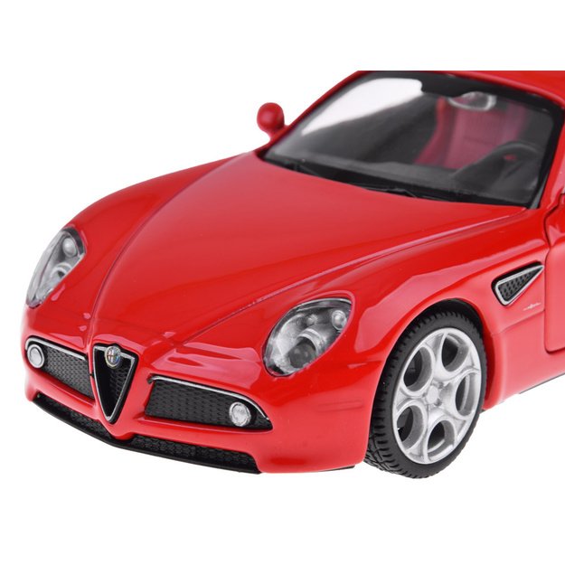 Metalinis Alfa Romeo 8C Competizione automobilis su garso ir šviesos efektais