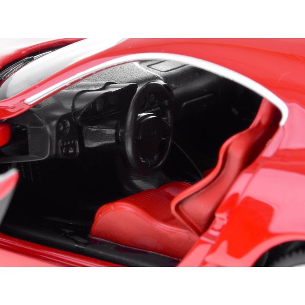 Metalinis Alfa Romeo 8C Competizione automobilis su garso ir šviesos efektais