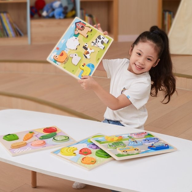 Medinė Montessori dėlionė 2in1, ūkis, VIGA