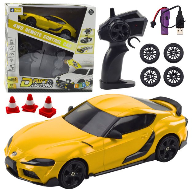 Nuotoliniu būdu valdomas sportinis drifto automobilis su keičiamomis padangomis, geltonas