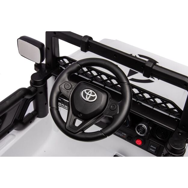Vienvietis elektrinis visureigis Toyota FJ Khaki 4x4, baltas