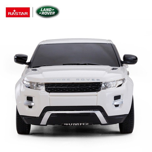 Nuotoliniu būdu valdomas Range Rover Evoque automobilis, baltas