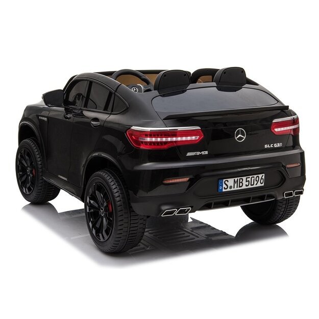 Dvivietis elektromobilis vaikams Mercedes GLC 63S QLS 4x4 juodas lakuotas