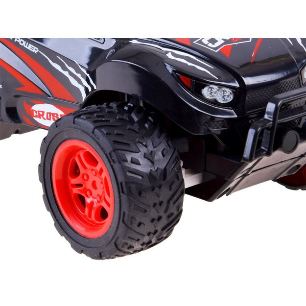 Nuotoliniu būdu valdomas Cross Country automobilis