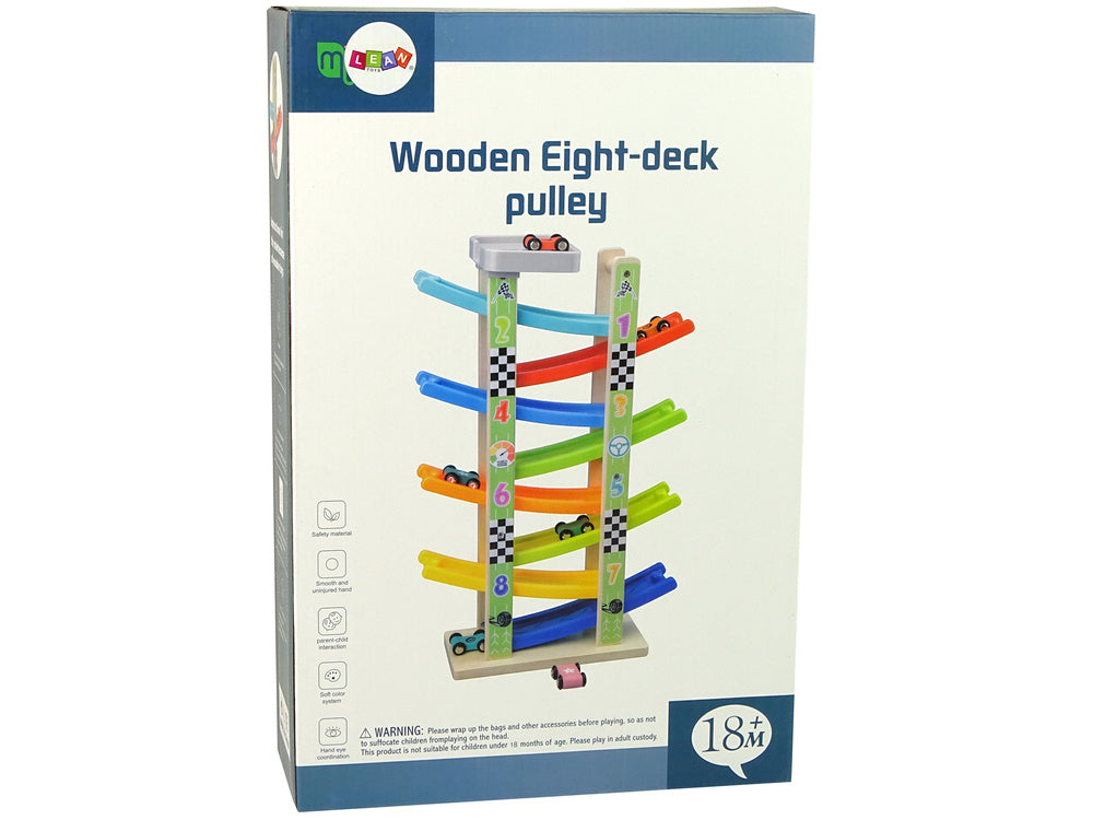 Medinė 8 aukštų automobilių lenktynių trasa