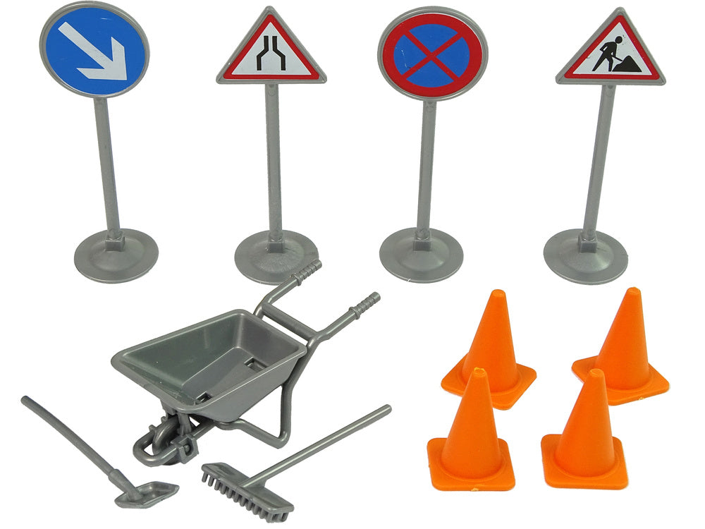 Savivartis sunkvežemis su priedais