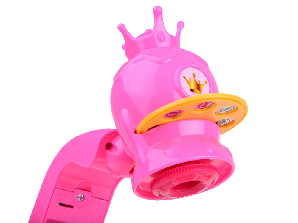 Stalo projektorius su karūna ir rašikliu