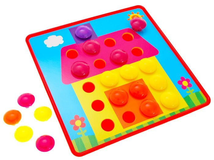 Kūrybinė mozaika su nuotraukomis ir segtukais