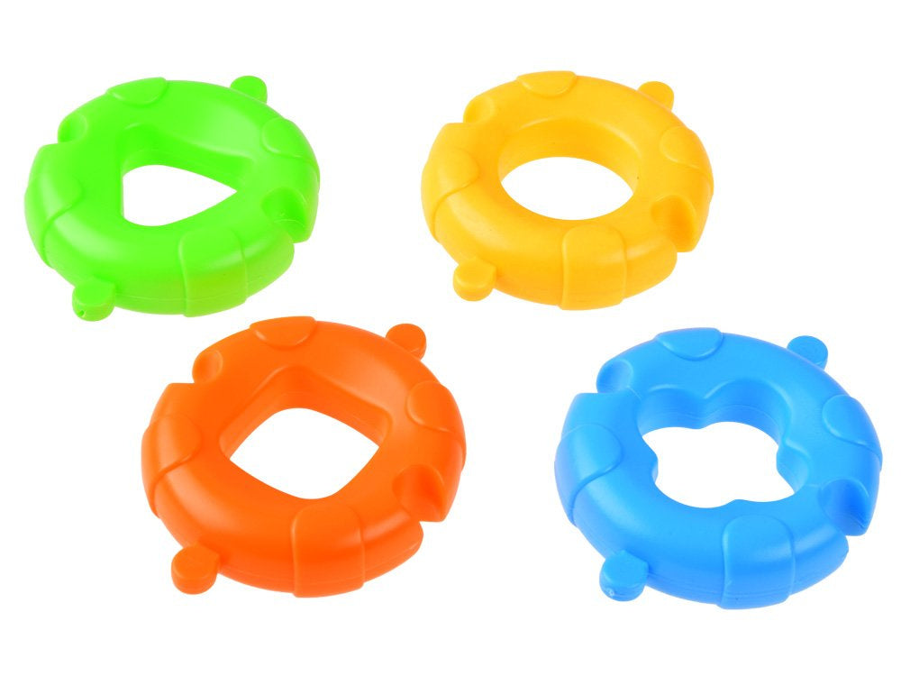 Vonios žaislai, gyvūnai ant plaukiojančių plaustų