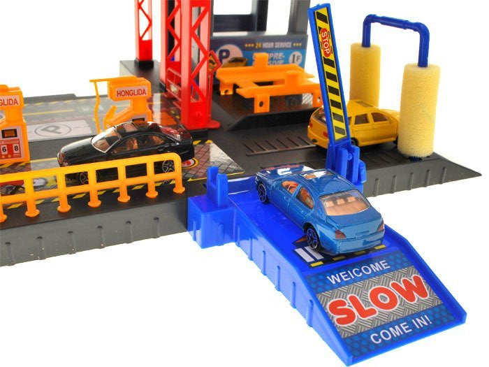 Daugiaaukštė automobilių stovėjimo aikštelė su priedais