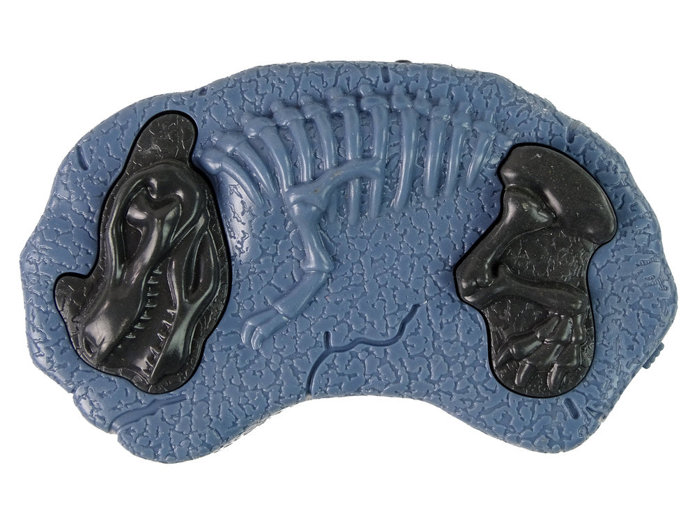 Nuotoliniu būdu valdomas dinozauras su grąžtu