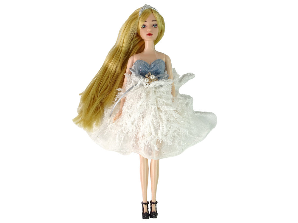 Lėlė Emily su elegantiška suknele
