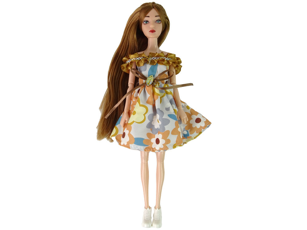 Lėlė Emily su elegantiška kepuraite