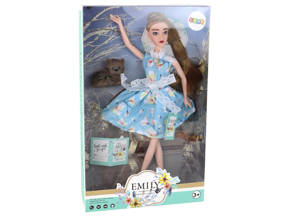Lėlė Emily su mėlyna suknele ir katinu