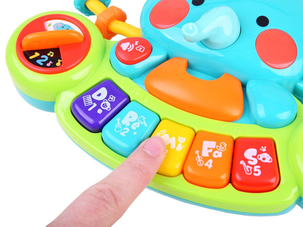 Muzikinis pianinas dramblys