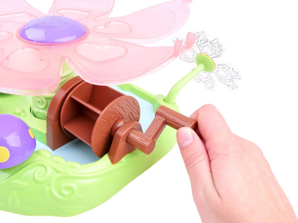 Fėja su stebuklinga gėle