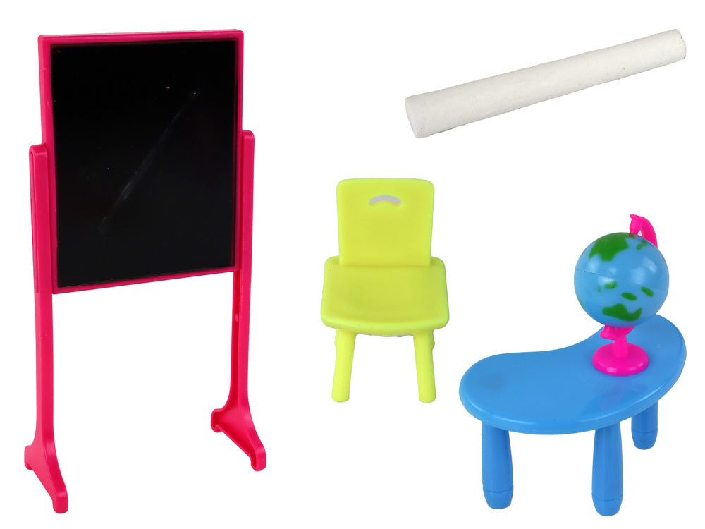 Lėlė mokytoja su mokiniu ir  mokykliniais priedais