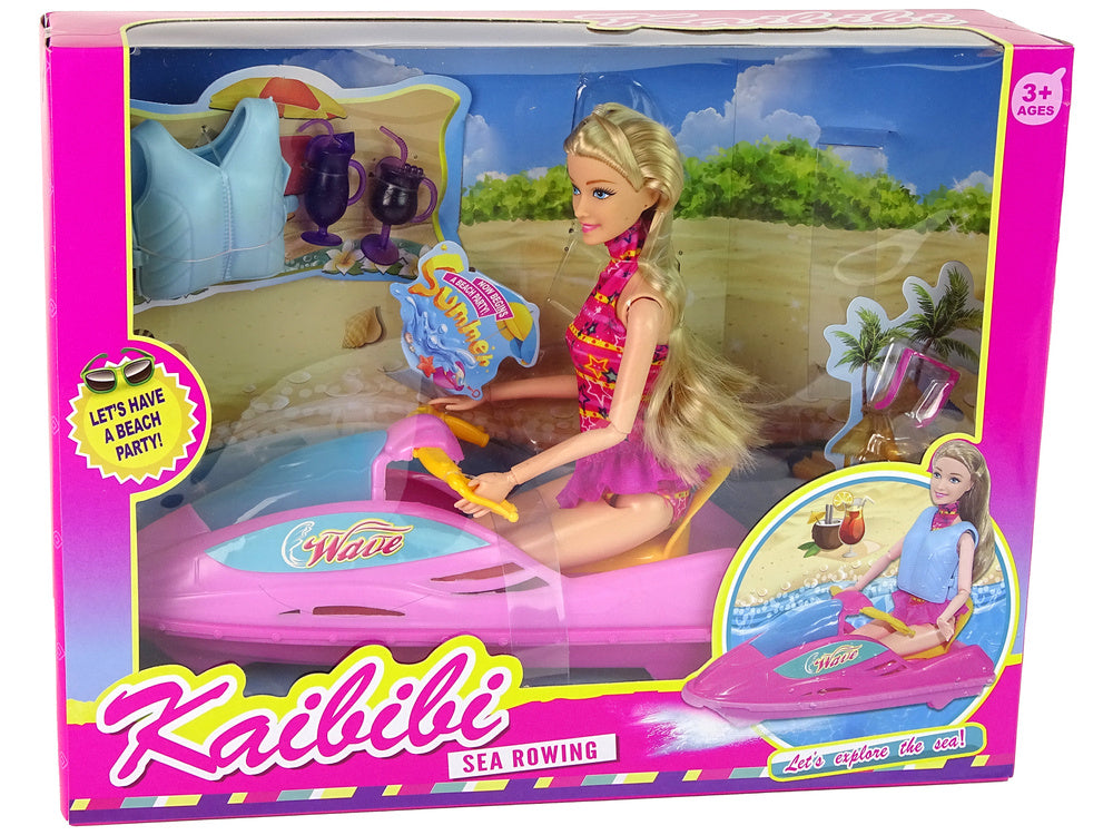 Lėlė su motorine valtimi ir priedais