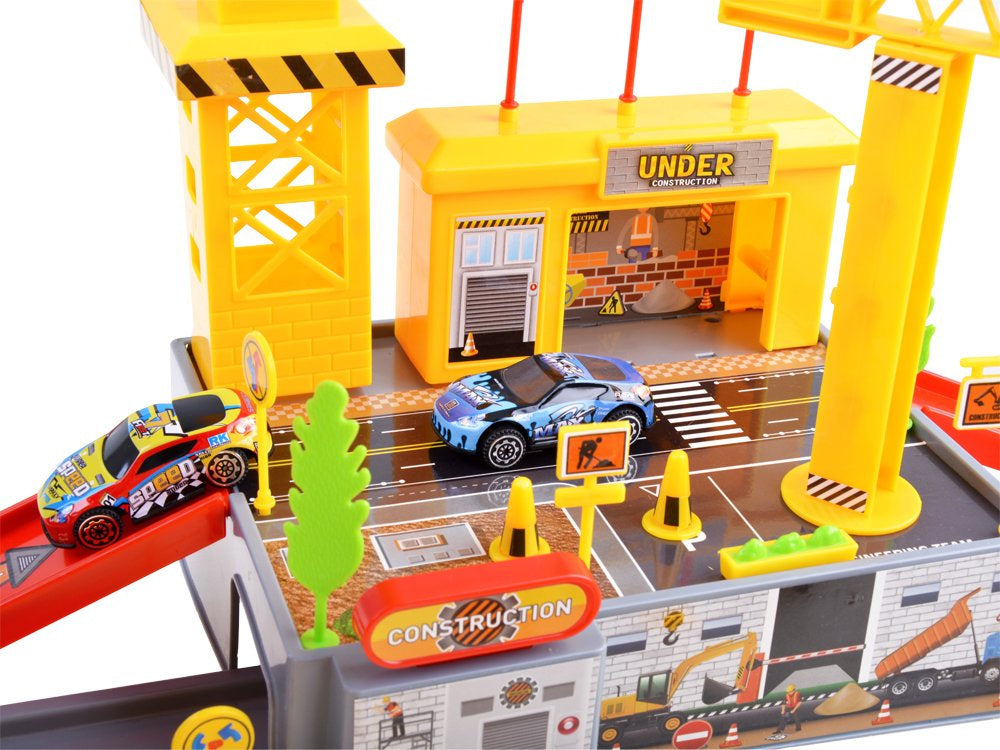 Automobilių stovėjimo aikštelė su automobiliais 2in1