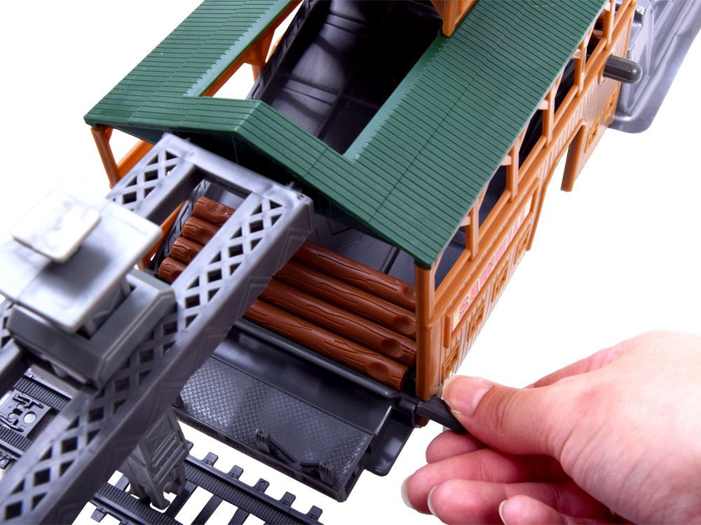 Nuotoliniu būdu valdomas prekinis traukinys su vagonais ir stotimi