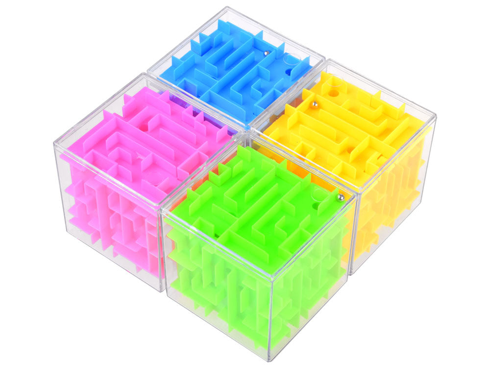 Arkadinis žaidimas „Besisukantis labirinto kubas“