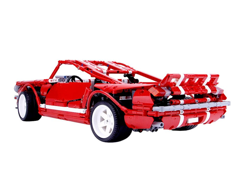 Lenktyninio automobilio Ford Mustang konstruktorius 2000 el