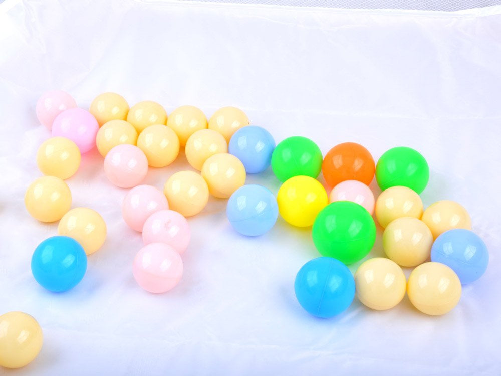 Maniežas su 35 kamuoliukais