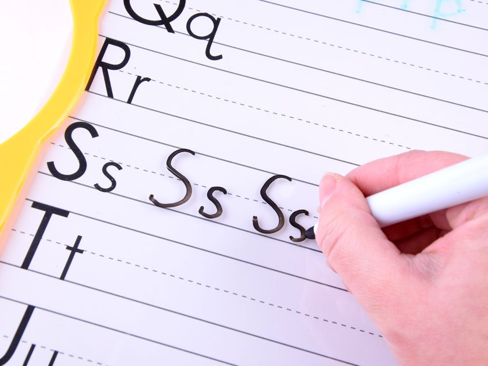 Mokomoji piešimo lenta su flomasteriais