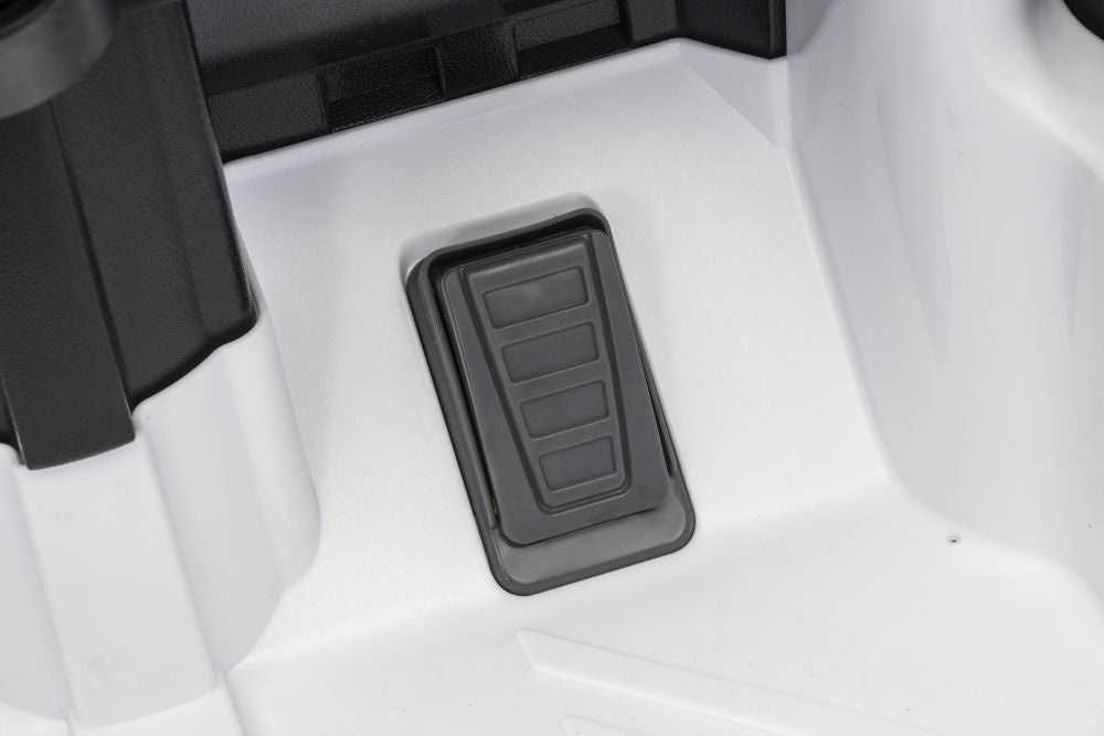 Vienvietis elektrinis sportinis automobilis Mercedes AMG GT3 vaikams, baltas