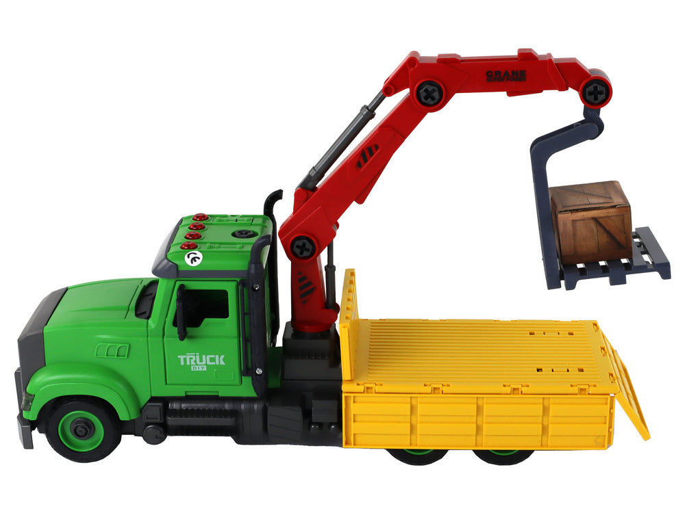 Sunkvežimis su manipuliatoriumi