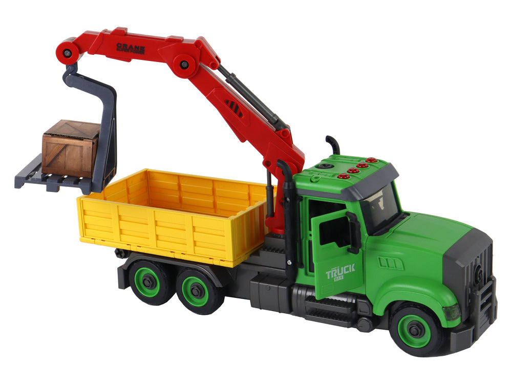 Sunkvežimis su manipuliatoriumi