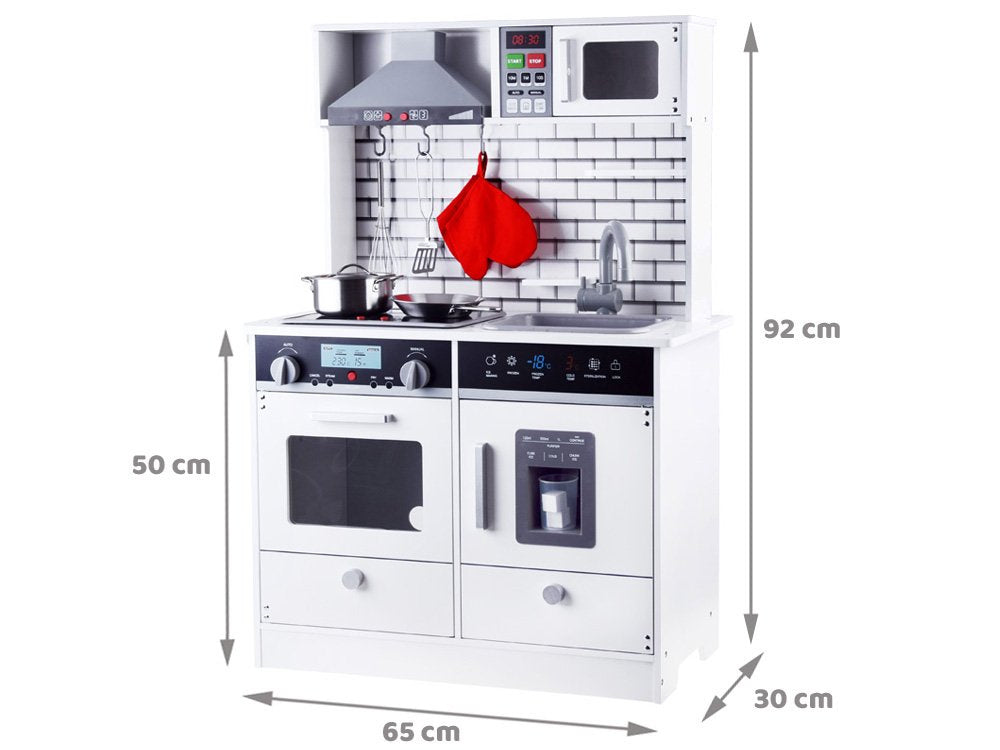 Didelė medinė virtuvė su šviesa ir garsais