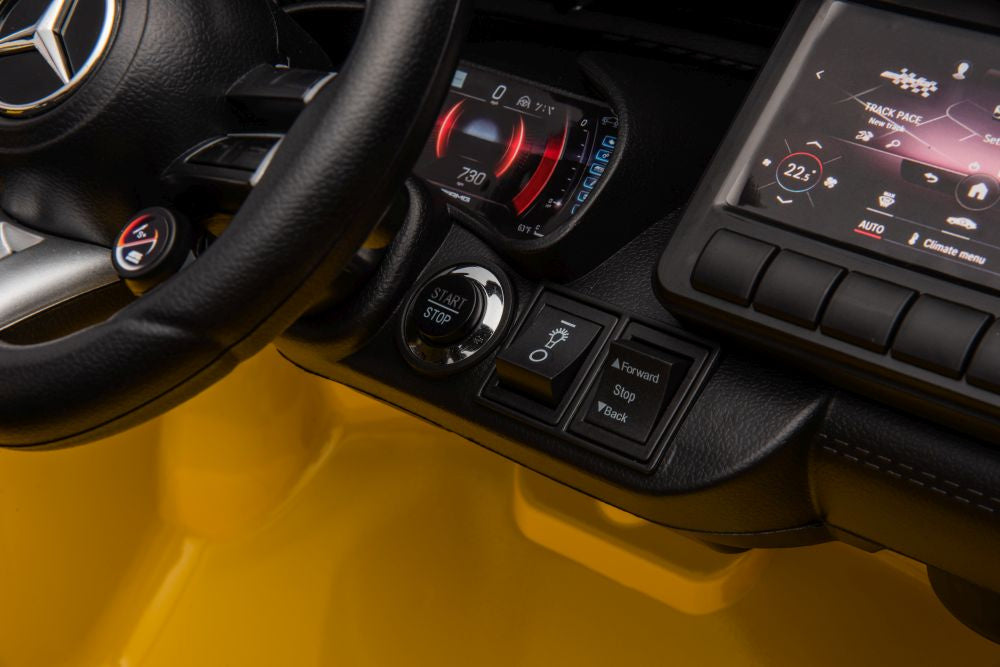 Dvivietis elektromobilis vaikams Mercedes AMG SL63, geltonas