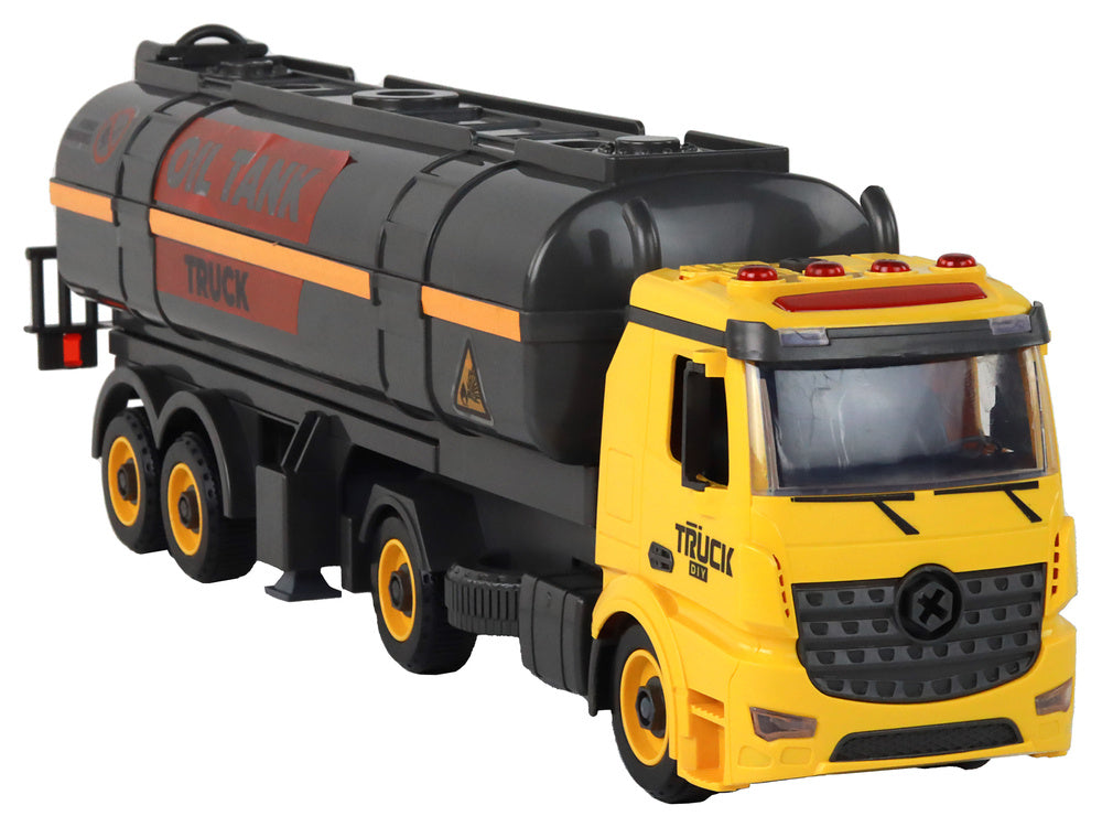 „Pasidaryk pats“ sunkvežimis su cisterna ir atsuktuvu