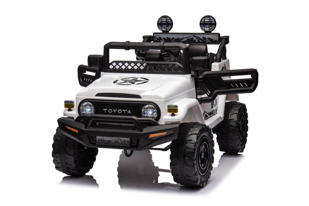 Vienvietis elektrinis visureigis Toyota FJ Khaki 4x4, baltas