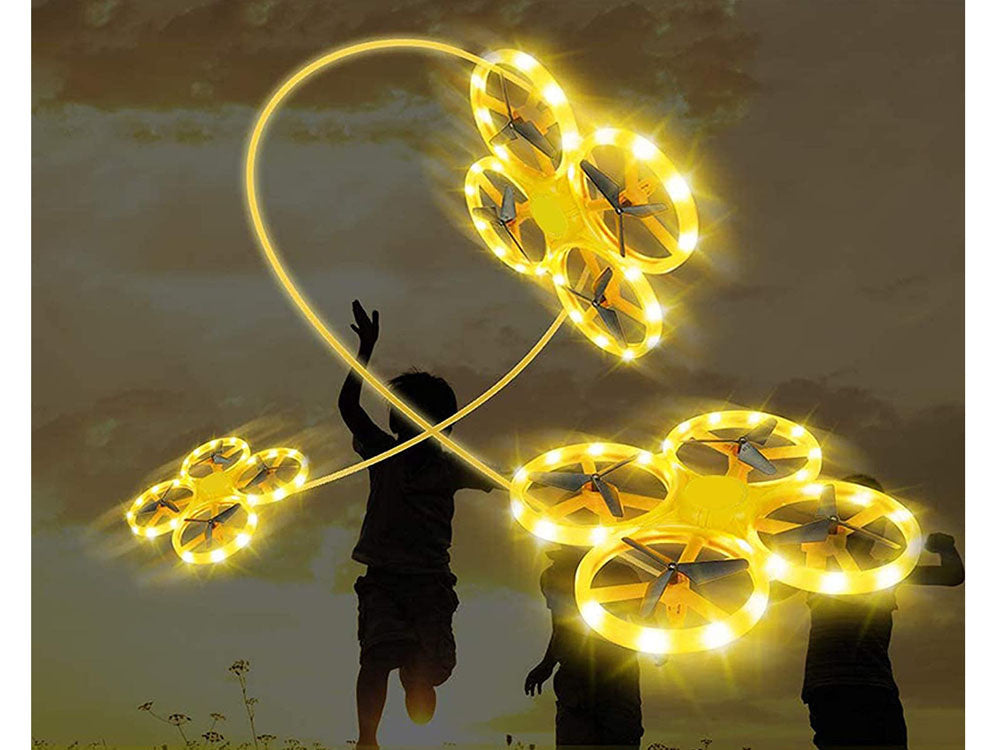 Nuotoliniu būdu valdomas dronas, geltonas